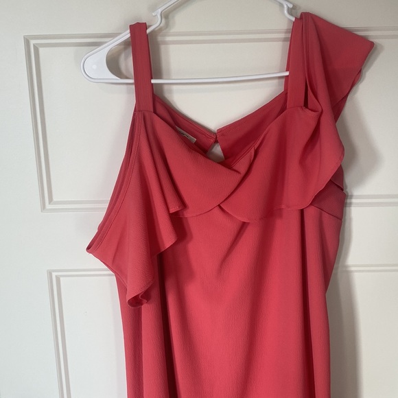 Dress - Picture 5 of 5